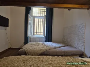 Pronájem činžovního domu, Praha - Karlín, Křižíkova, 650 m2