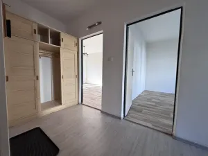 Pronájem bytu 2+1, Plzeň - Skvrňany, Vejprnická, 68 m2