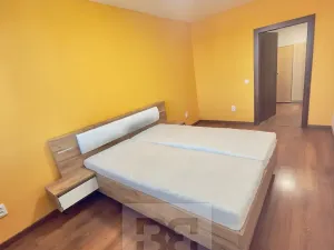 Pronájem bytu 3+kk, Kladno, Vašíčkova, 68 m2