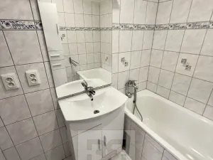 Pronájem bytu 3+kk, Kladno, Vašíčkova, 68 m2