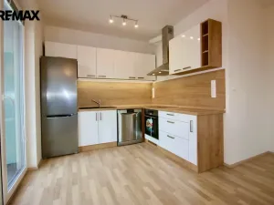 Pronájem bytu 2+kk, Liberec, Kladenská, 67 m2