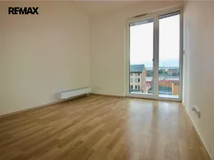 Pronájem bytu 2+kk, Liberec, Kladenská, 67 m2