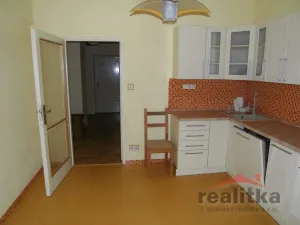 Pronájem bytu 2+1, Opava - Město, Praskova, 80 m2