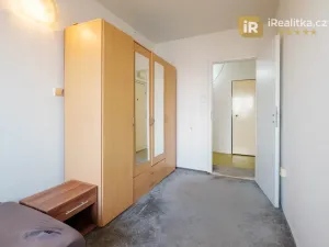 Prodej bytu 3+1, Pardubice - Polabiny, Mladých, 59 m2