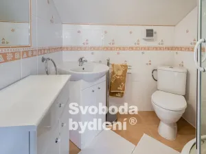 Prodej rodinného domu, Praha - Kolovraty, 222 m2