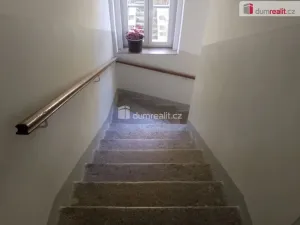 Pronájem bytu 1+1, Karlovy Vary, Na Vyhlídce, 39 m2