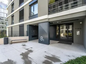 Pronájem bytu 2+kk, Praha - Karlín, Sokolova, 59 m2