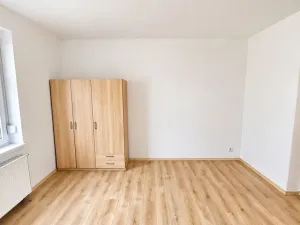 Pronájem bytu 5+1, Králův Dvůr - Zahořany, Jungmannova, 126 m2
