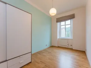 Pronájem bytu 2+kk, Praha - Smíchov, Holečkova, 38 m2