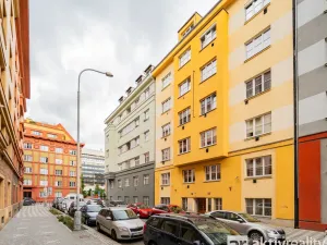 Pronájem bytu 2+1, Praha - Holešovice, Stupkova, 41 m2