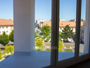 Pronájem bytu 2+kk, Veselí nad Moravou, náměstí Míru, 45 m2