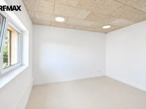 Pronájem kanceláře, Hradec Králové - Pražské Předměstí, Veverkova, 110 m2