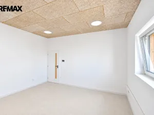 Pronájem kanceláře, Hradec Králové - Pražské Předměstí, Veverkova, 110 m2
