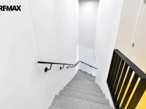 Pronájem kanceláře, Hradec Králové - Pražské Předměstí, Veverkova, 110 m2