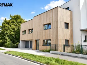 Pronájem kanceláře, Hradec Králové - Pražské Předměstí, Veverkova, 110 m2