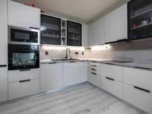 Prodej bytu 5+kk, Holubice, Za Dvorem, 117 m2
