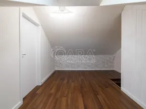 Prodej bytu 5+kk, Holubice, Za Dvorem, 117 m2