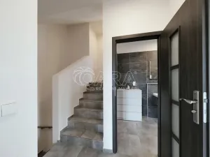 Pronájem rodinného domu, Nelahozeves - Lešany, V Cihelnách, 124 m2