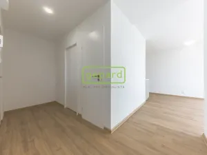 Pronájem bytu 3+kk, Praha, Řešovská, 56 m2