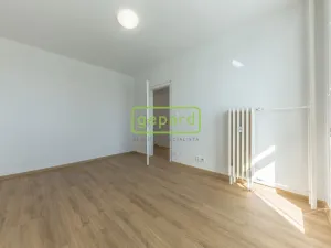 Pronájem bytu 3+kk, Praha, Řešovská, 56 m2
