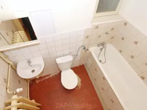 Pronájem bytu 1+1, Praha - Holešovice, U smaltovny, 37 m2