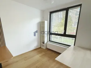 Pronájem bytu 1+kk, Praha, Vladimíra Kobranova, 39 m2