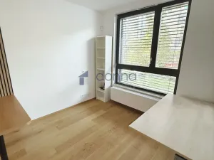 Pronájem bytu 1+kk, Praha, Vladimíra Kobranova, 39 m2