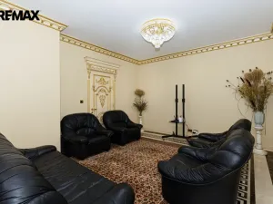 Pronájem rodinného domu, Praha - Kunratice, 450 m2