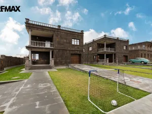 Pronájem rodinného domu, Praha - Kunratice, 450 m2