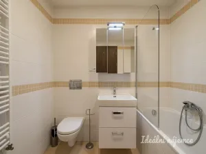 Pronájem bytu 2+kk, Praha - Letňany, Štanderova, 60 m2