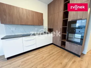 Pronájem bytu 2+kk, Brno, Komárovská, 55 m2