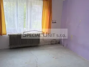 Prodej rodinného domu, Dobrovice - Holé Vrchy, 250 m2