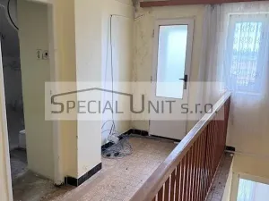 Prodej rodinného domu, Dobrovice - Holé Vrchy, 250 m2