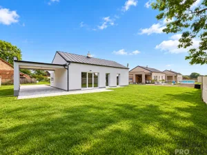 Prodej rodinného domu, Kladruby nad Labem - Bílé Vchynice, 123 m2