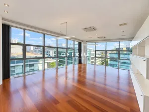 Pronájem kanceláře, Praha - Smíchov, Karla Engliše, 1500 m2