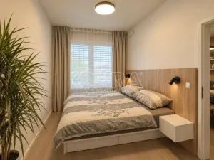 Pronájem bytu 2+kk, Praha - Hloubětín, Kolbenova, 46 m2