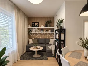 Pronájem bytu 2+kk, Praha - Hloubětín, Kolbenova, 46 m2