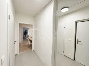 Pronájem bytu 2+kk, Praha - Hloubětín, Kolbenova, 46 m2