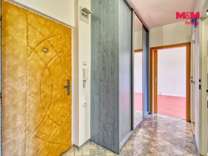 Prodej bytu 2+1, Chomutov, Holešická, 62 m2