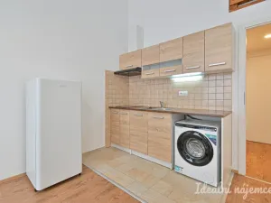 Pronájem bytu 1+kk, Brno - Černá Pole, Erbenova, 25 m2