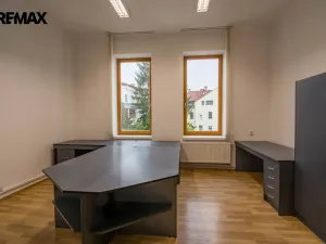 Pronájem kanceláře, Hradec Králové, Československé armády, 60 m2