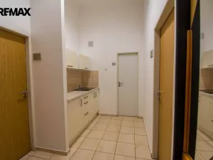 Pronájem kanceláře, Hradec Králové, Československé armády, 60 m2