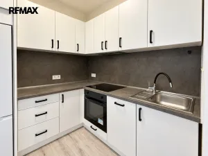 Prodej bytu 2+kk, Praha - Vysočany, Prouzova, 54 m2