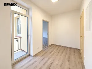 Prodej bytu 2+kk, Praha - Vysočany, Prouzova, 54 m2