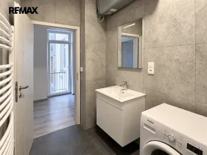 Prodej bytu 2+kk, Praha - Vysočany, Prouzova, 54 m2