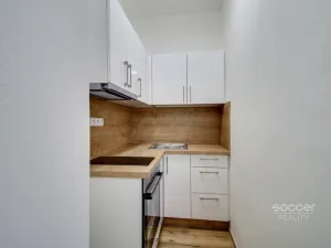 Pronájem bytu 1+kk, Praha - Vysočany, Staromlýnská, 31 m2