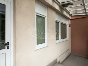 Prodej bytu 1+kk, Praha - Prosek, Veltruská, 22 m2