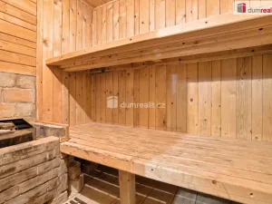 Prodej rodinného domu, Boží Dar, 180 m2