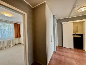 Pronájem bytu 3+1, Průhonice, Na Sídlišti III, 66 m2