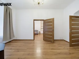 Prodej ubytování, Karlovy Vary, Raisova, 80 m2